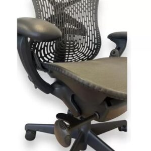 Chaise de bureau Herman Miller Mirra : confort et design ergonomique
