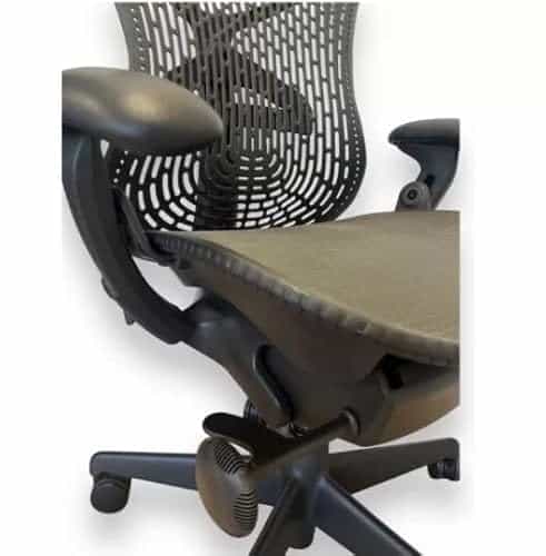 Chaise de bureau Herman Miller Mirra : confort et design ergonomique